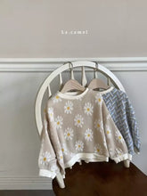 Load image into Gallery viewer, La Camel Daisy Sweater

